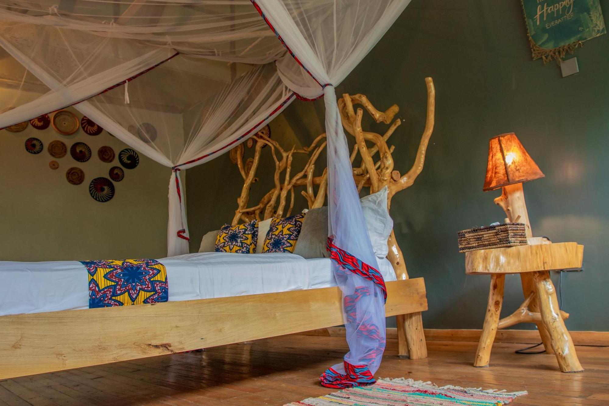Embogo Safari Lodges Katoke Bagian luar foto