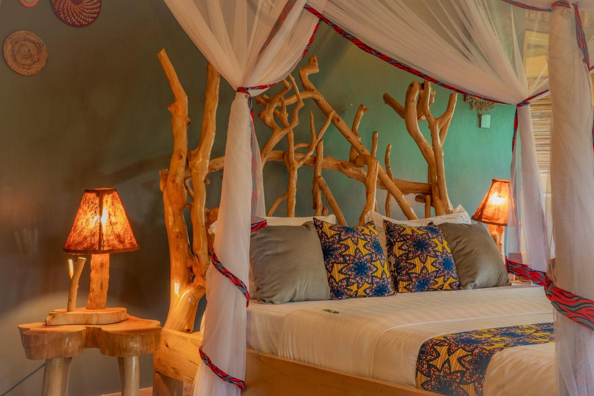 Embogo Safari Lodges Katoke Bagian luar foto