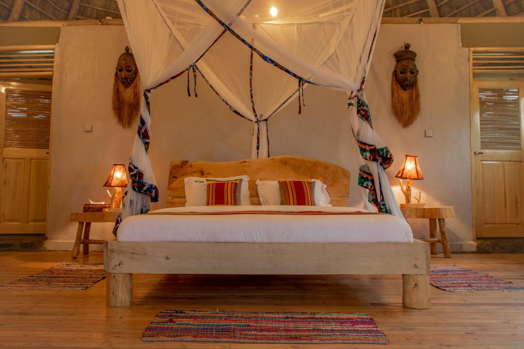 Embogo Safari Lodges Katoke Bagian luar foto